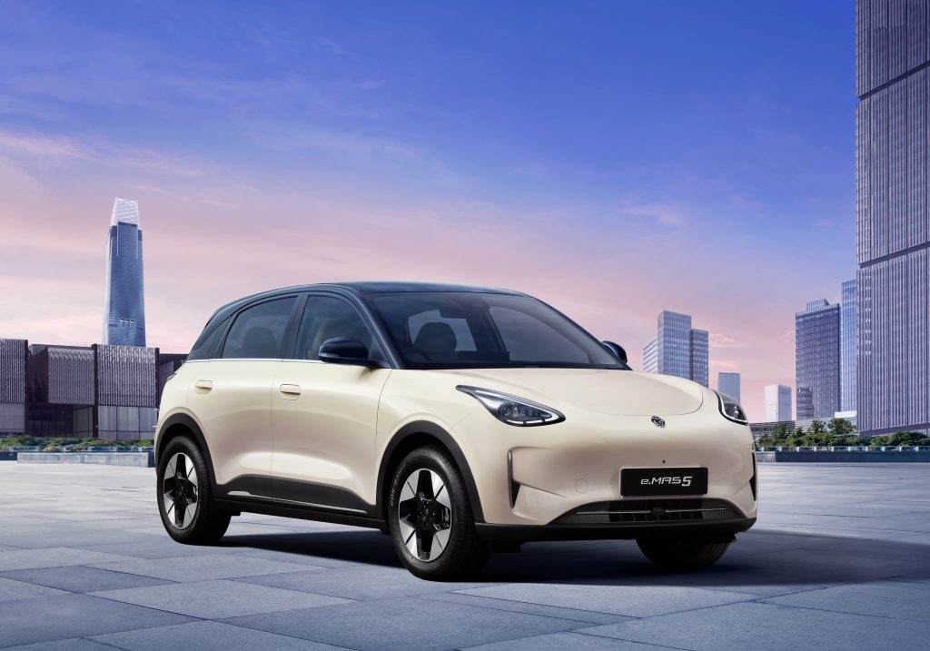 Proton e.MAS 5 kereta elektrik kompak dengan reka bentuk moden sesuai untuk pemanduan bandar